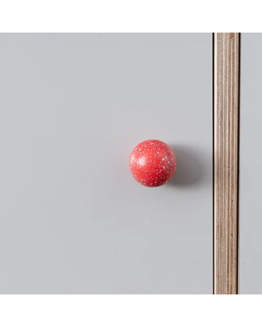 Puxador de móvel em madeira de faia rosa escuro/branco Mistura design fixado num móvel