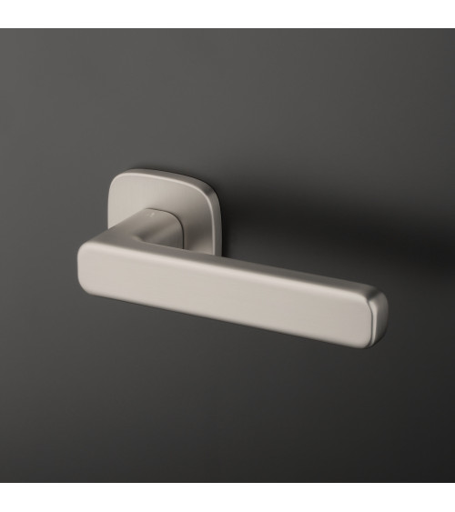 Puxador de porta níquel acetinado IXIA puxador design