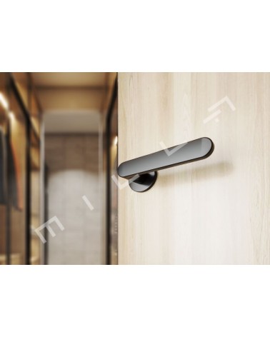 Puxador de porta preto ALORA design vista de baixo montado numa porta