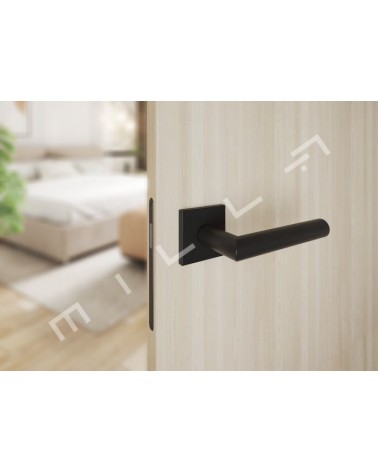 Puxador de porta preto ARABIS design montado numa porta