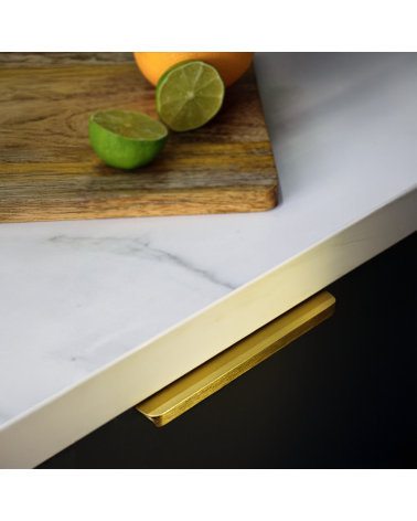 Puxador de móvel TERRA PRO puxador design montado num móvel