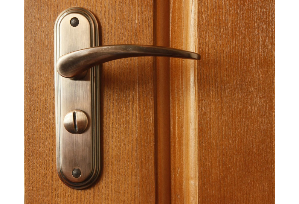 Que material para os puxadores de porta ferrugem
